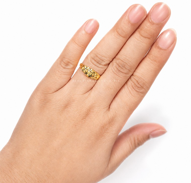 Merchant9 Cincin Emas Gajah Pasir Dimensi L:0.6CM