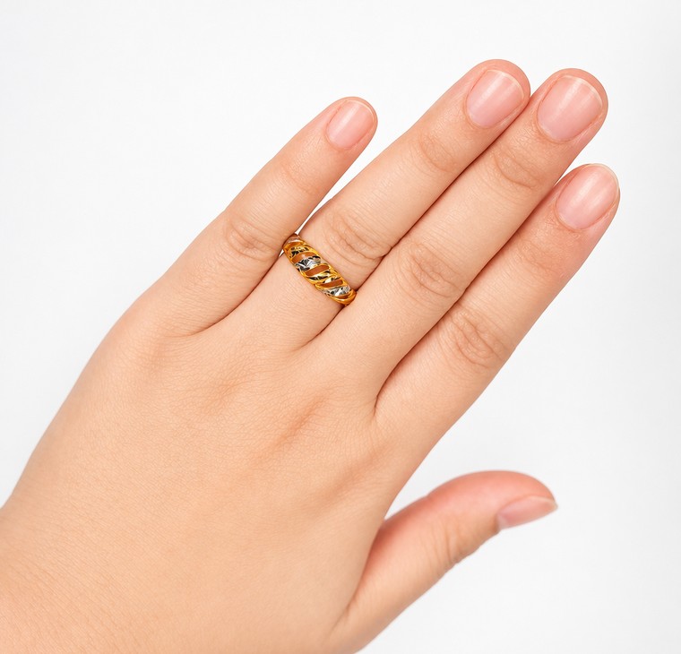 Merchant9 Cincin Emas Lintah Stripe Dimensi 2C L:0.6CM