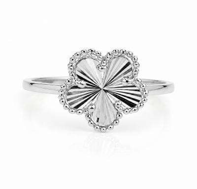Merchant9 Cincin Emas Sakura Flower Chrome L:1.1CM