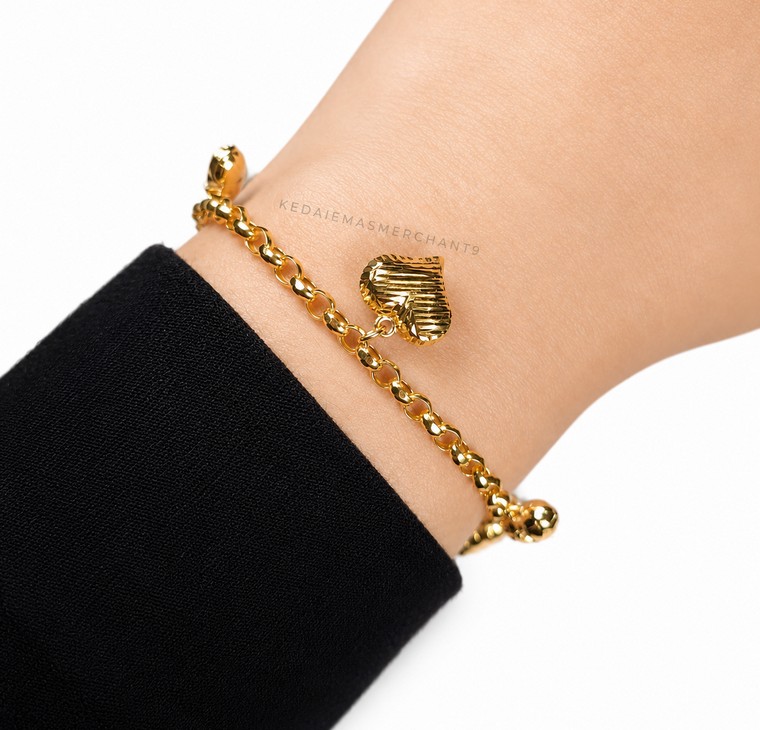 Merchant9 Rantai Tangan Kendi Dimensi Gantung Love L:0.3CM