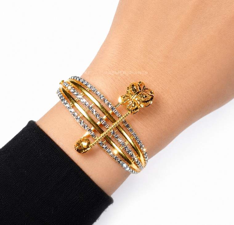Merchant9 Gelang Emas Celeste Embrace Butterfly Diamond Cut 2C