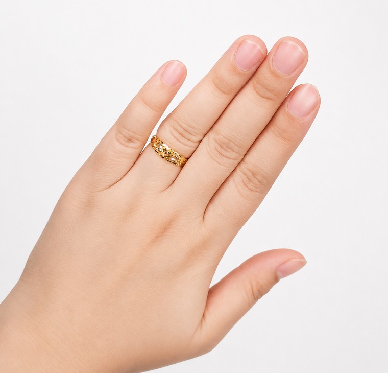 Merchant9 Cincin Emas Love Dimensi Kerawang L:0.55CM