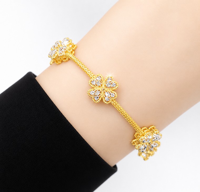 Merchant9 Rantai Tangan Belut Clover Kerawang 2C L:1CM