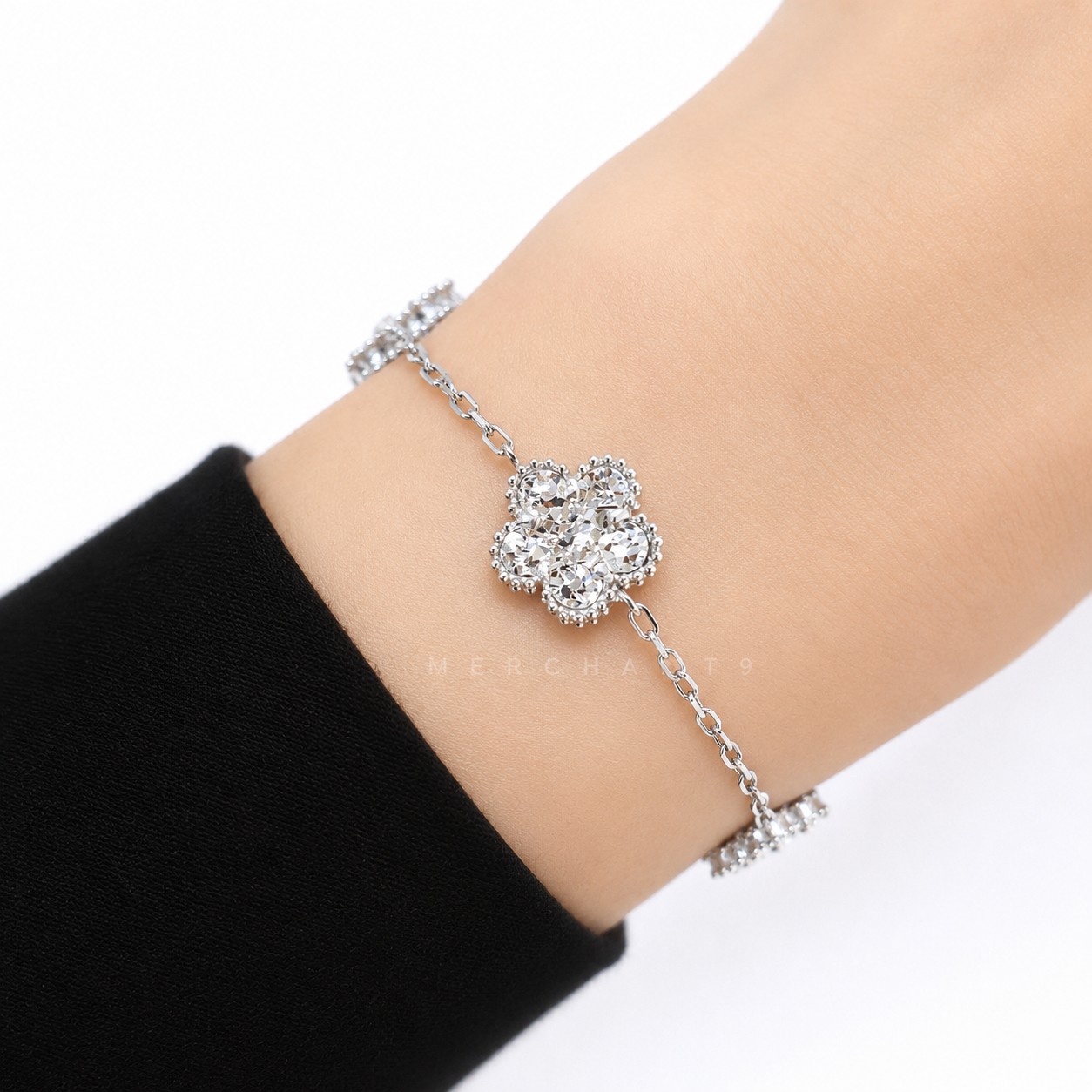 Merchant9 Rantai Tangan Sakura Flower Leona Chrome L:1.1CM