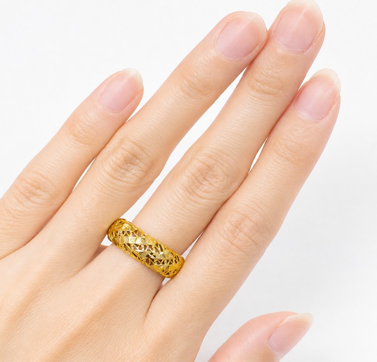 Merchant9 Cincin Emas Kerawang L:0.6CM