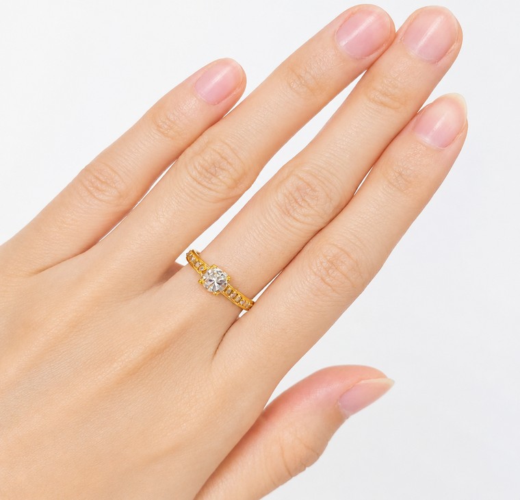 Merchant9 Cincin Emas Solitare Diamond Cut 2C L:0.5CM