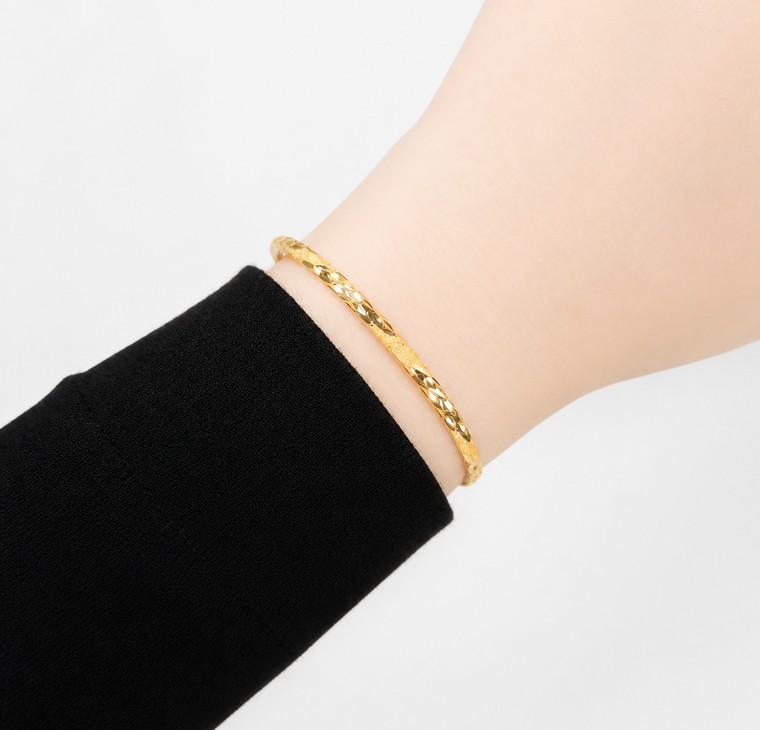 Merchant9 Gelang Minggu Twist Pasir Dimensi L:0.3CM