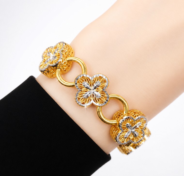 Merchant9 Rantai Tangan Kendi Kerawang Clover L:1.5CM