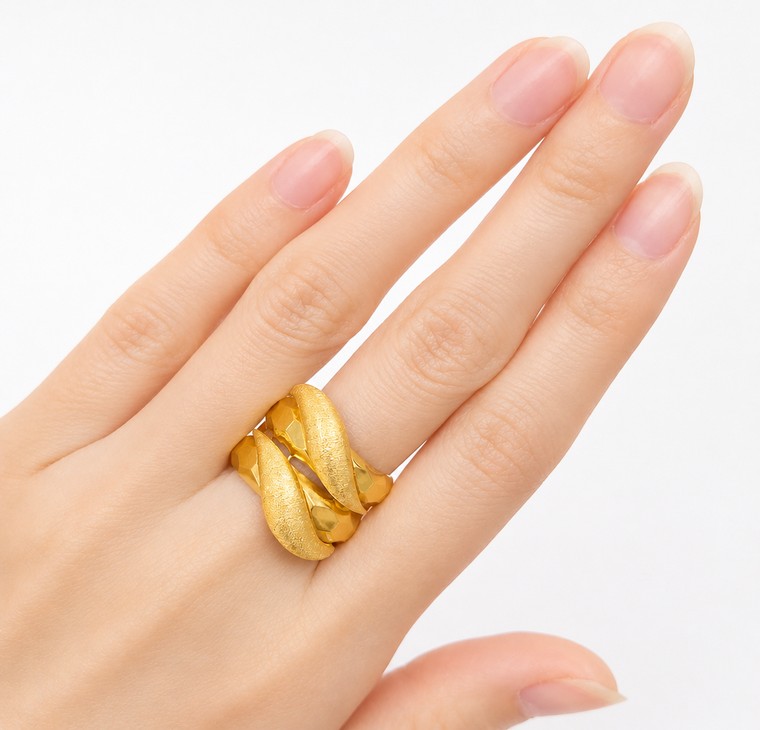 Merchant9 Cincin Emas LUMERA Wave Honey Comb L:1.7CM