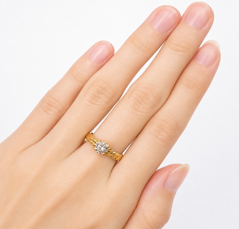 Merchant9 Cincin Emas Solitare Dimensi 2C L:0.5CM