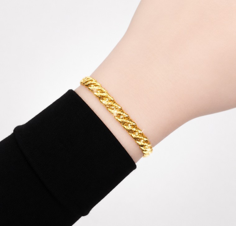 Merchant9 Rantai Tangan Twist Cecelia L:0.6CM