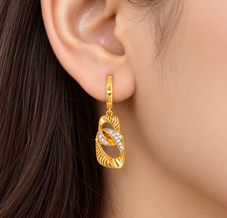 Merchant9 Subang Ring Dangle Square Permata DIA:0.8CM
