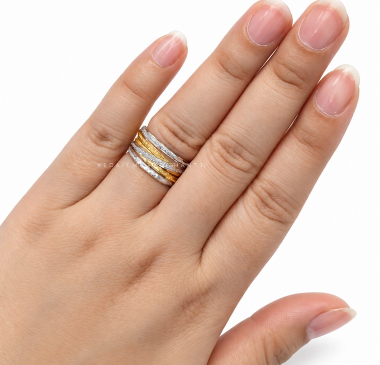 Merchant9 Cincin Emas Bella Silang Pasir 2C L:0.9CM