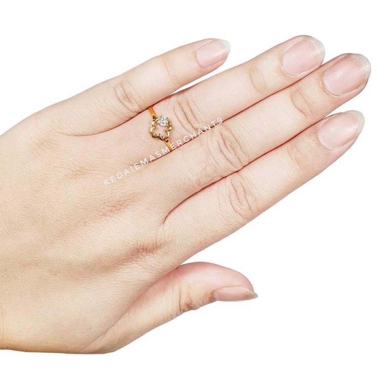 Merchant9 Cincin Emas Clover Permata Minimalist