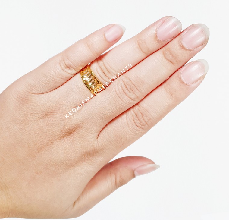 Merchant9 Cincin Emas Maria Lintah Wave
