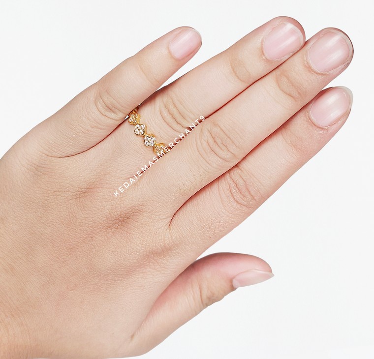 Merchant9 Cincin Emas Bunga VC Permata
