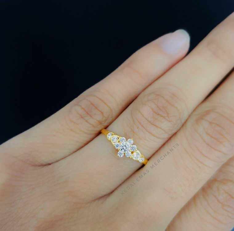 Merchant9 Cincin Emas Permata 6146 bunga
