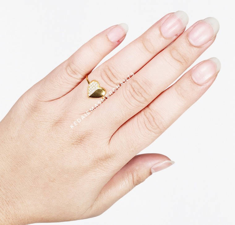 Merchant9 Cincin Emas Love Permata Half
