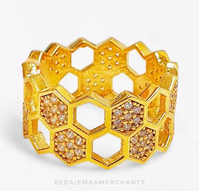 Merchant9 Cincin Emas Honeycomb Permata