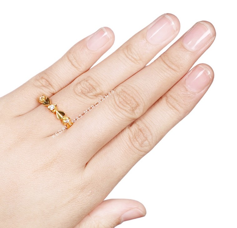 Merchant9 Cincin Emas Love Permata