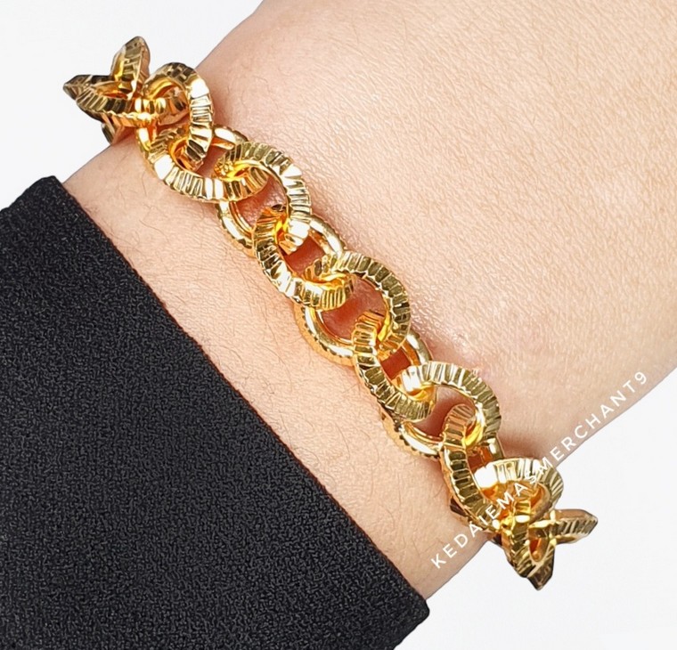 Merchant9 Rantai Tangan Kendi Dimensi L:0.9CM