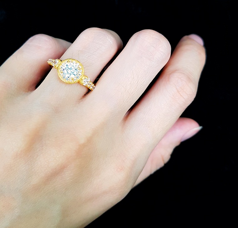 Merchant9 Cincin Emas Permata M9018 Solitaire Bulat