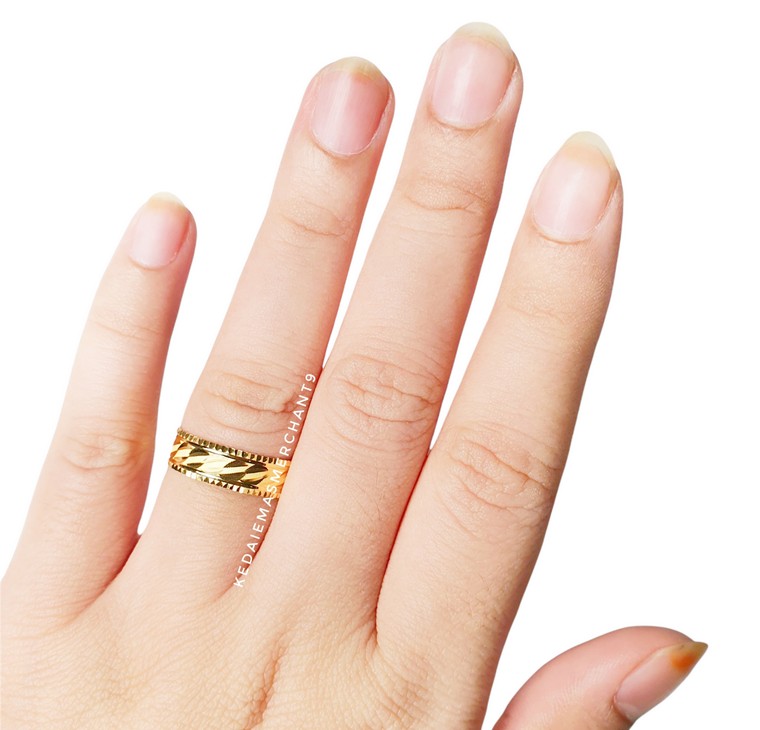 Merchant9 Cincin Emas Belah Rotan Wave L:0.6CM