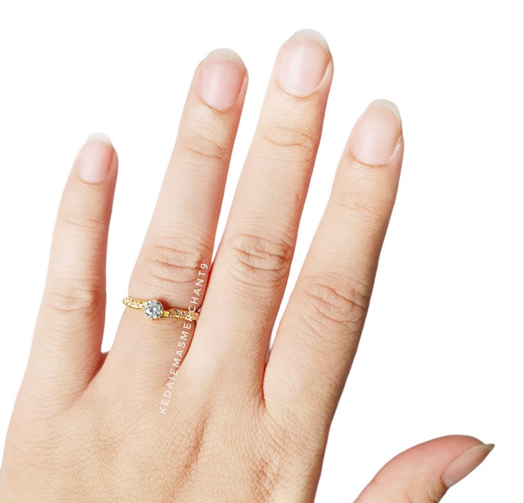 Merchant9 Cincin Emas Permata M6019