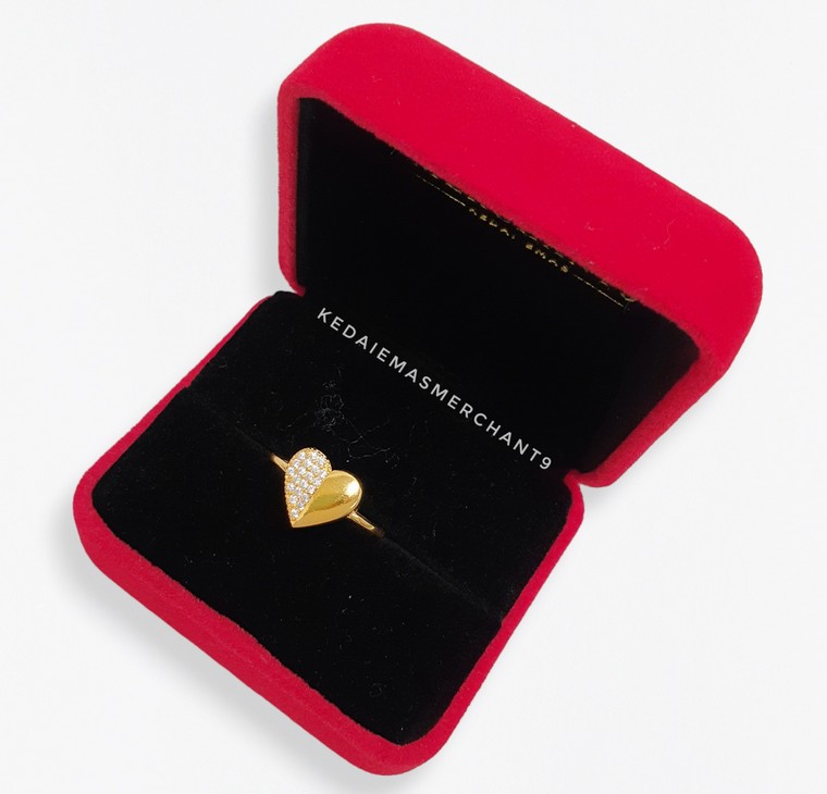 Merchant9 Cincin Emas Love Permata Half