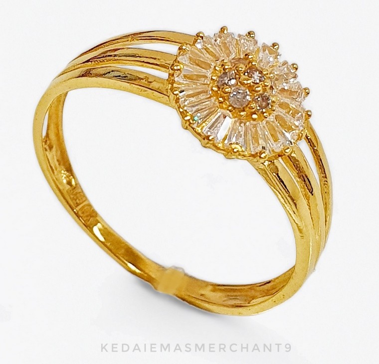 Merchant9 Cincin Emas Sunflower Permata 3 Layer