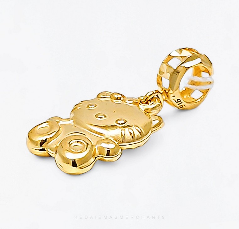 Merchant9 Charm Hello Kitty II