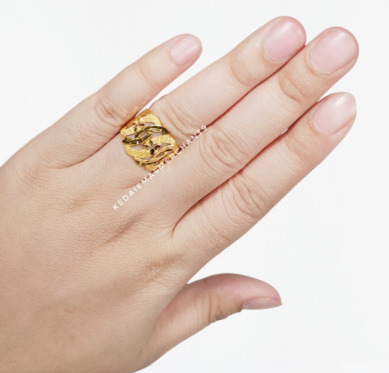 Merchant9 Cincin Emas Fashion Kait Pasir Star L:1.8CM