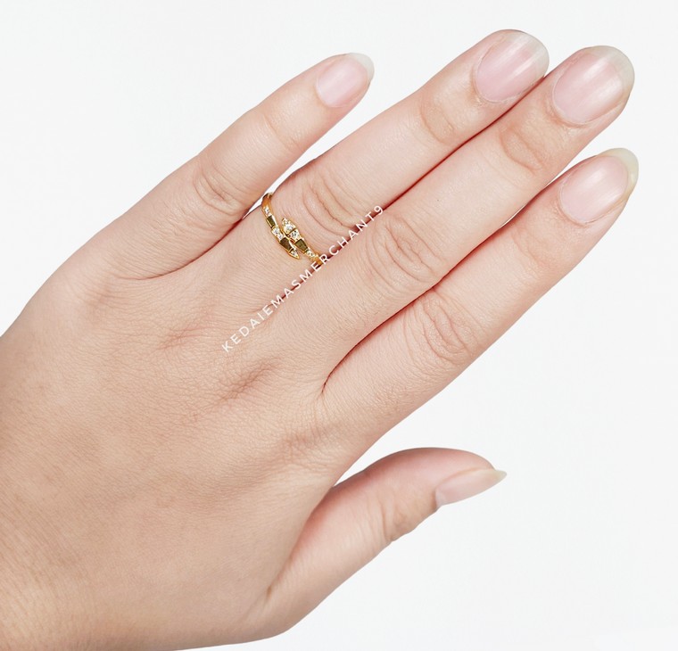 Merchant9 Cincin Emas Bvl Serpenti Nail Permata