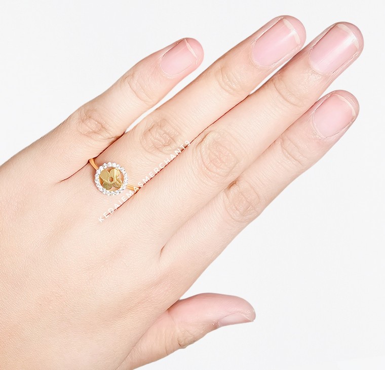 Merchant9 Cincin Emas Louv Permata